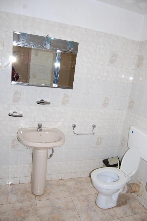Global Summer Hotel Accra Ruang foto