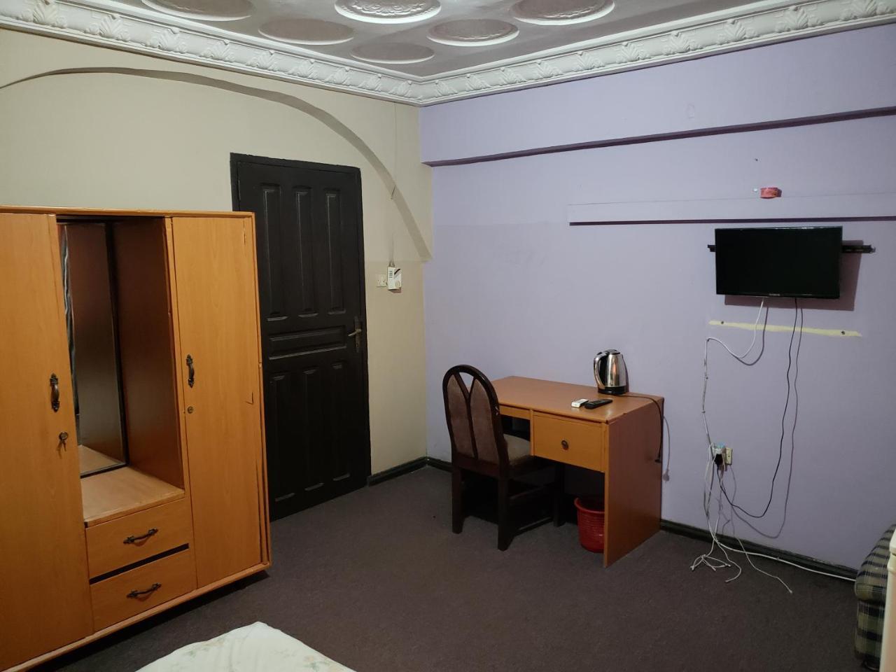 Global Summer Hotel Accra Bagian luar foto