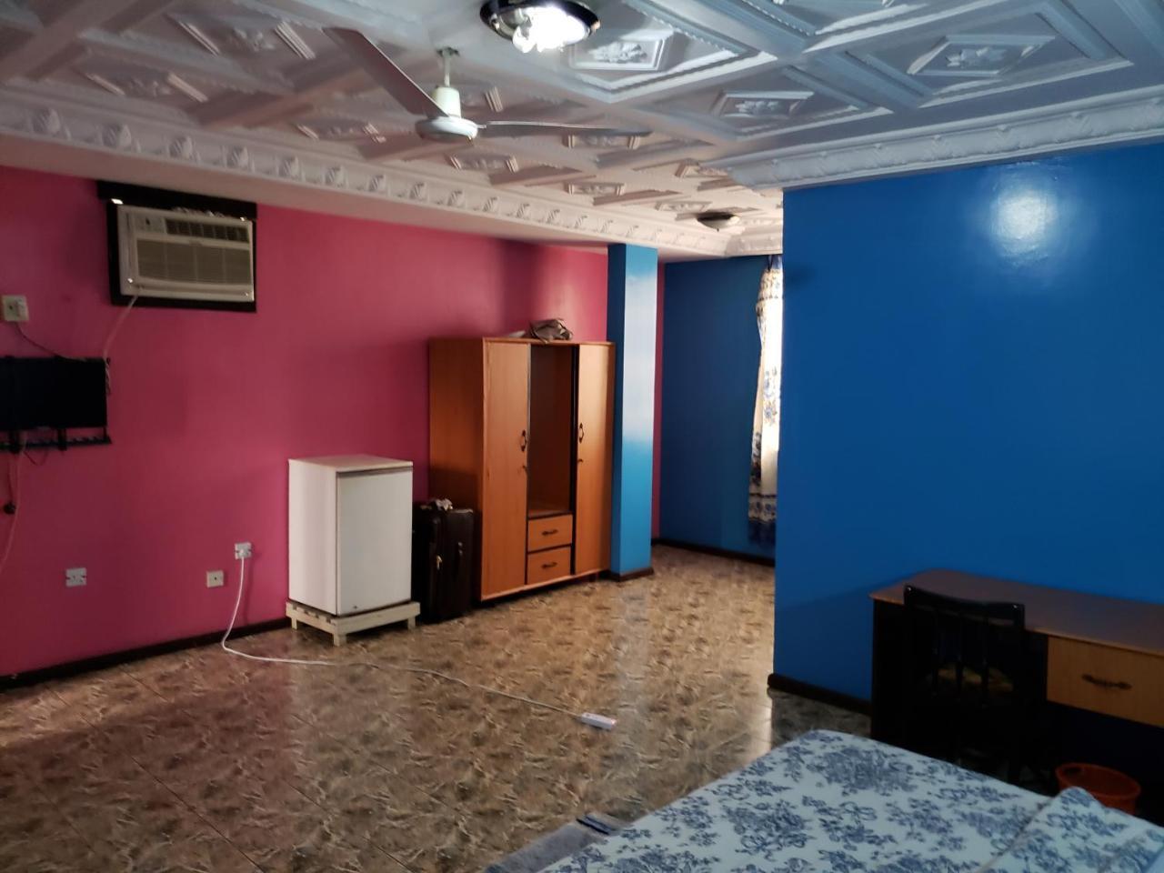 Global Summer Hotel Accra Bagian luar foto
